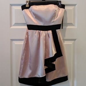 Size 2 pink and black dress!!